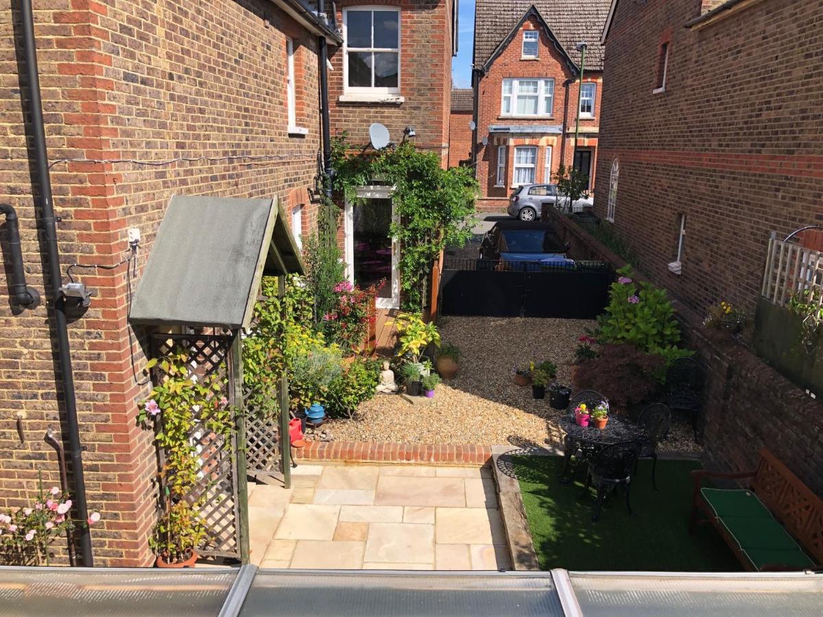 Kristina'S Coach House Apartment Horsham Exterior foto