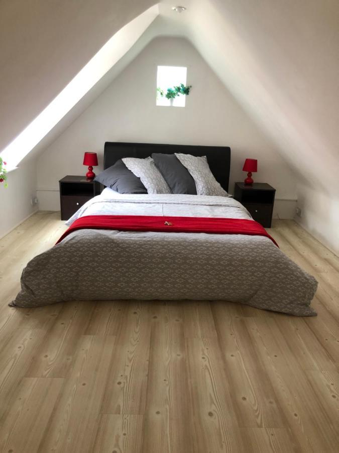 Kristina'S Coach House Apartment Horsham Exterior foto